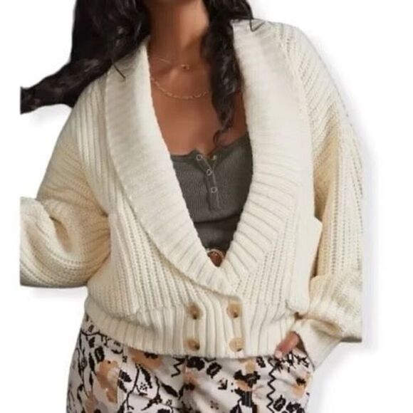 Anthropologie Cable Knit soft sweater - Picture 2 of 14